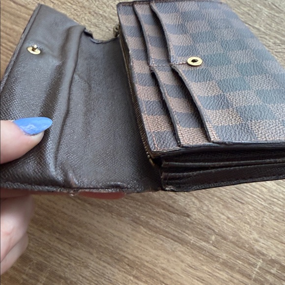 Louis Vuitton Wallet - Picture 12 of 13